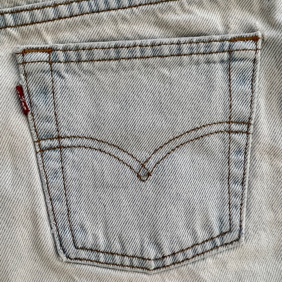 Vintage Levi’s 512 Shorts - Picture 5 of 5